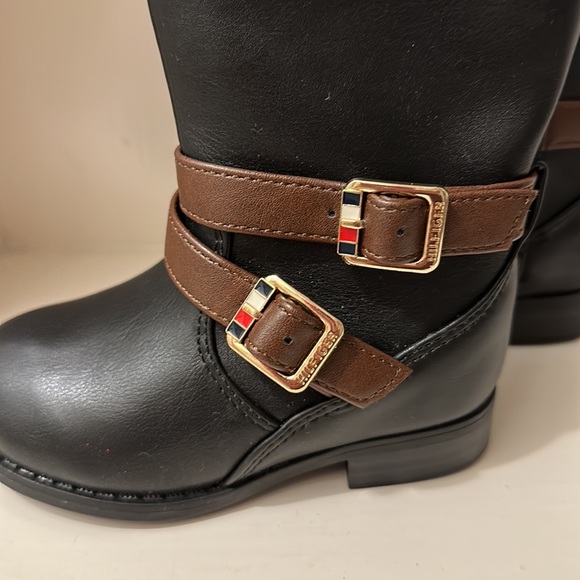 Tommy Hilfiger little girl two tone boots 🥾 - Picture 3 of 4